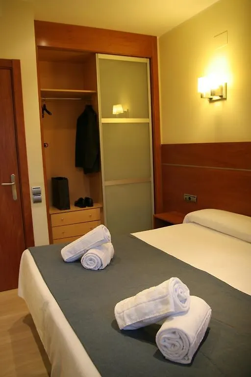 Apartaments Arago565 contacts