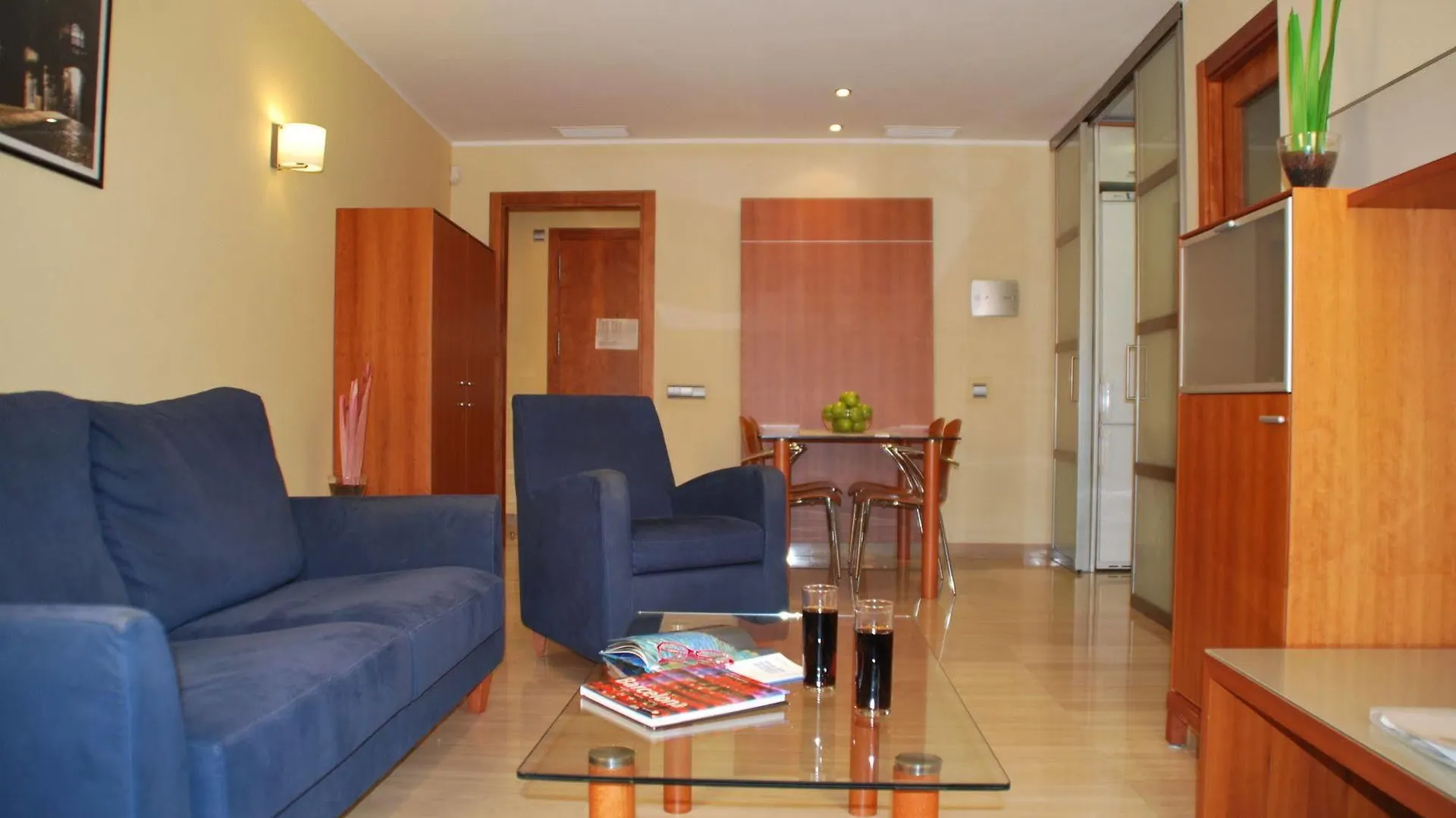 Apartaments Arago565 Barcelona 2*,