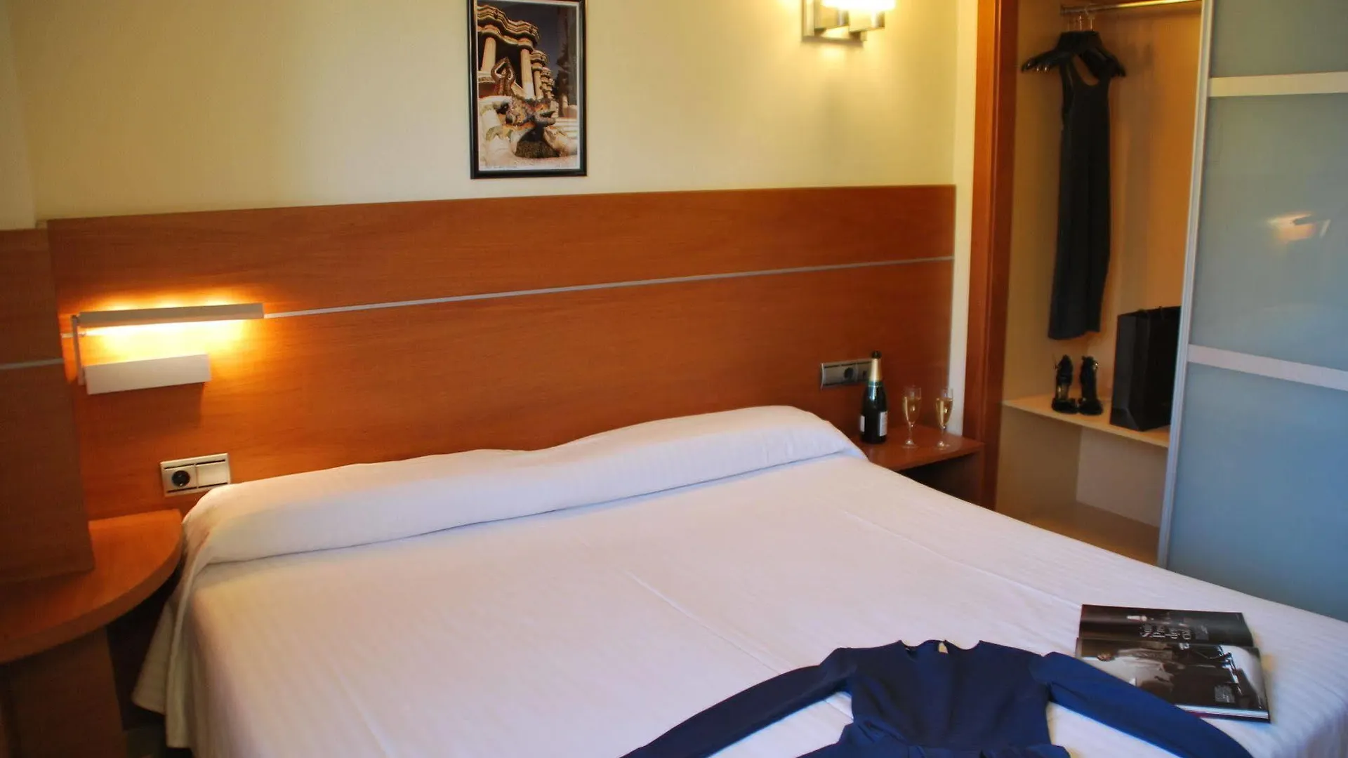 Aparthotel Apartaments Arago565 Barcelona