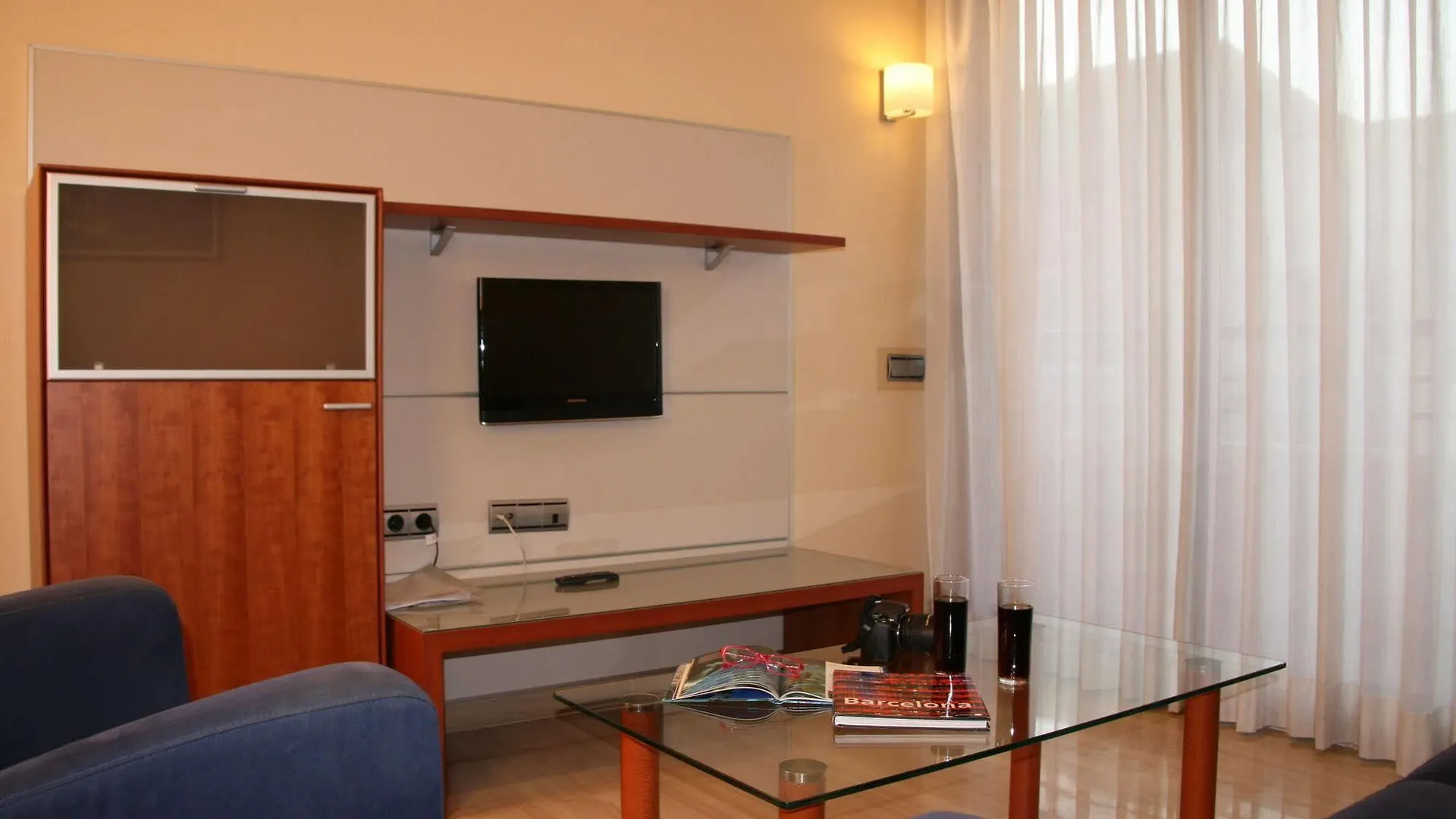 Apartaments Arago565 Barcelona Aparthotel