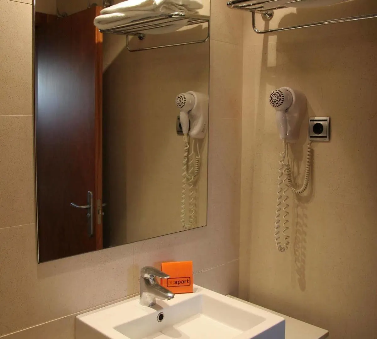 Aparthotel Apartaments Arago565 Barcelona