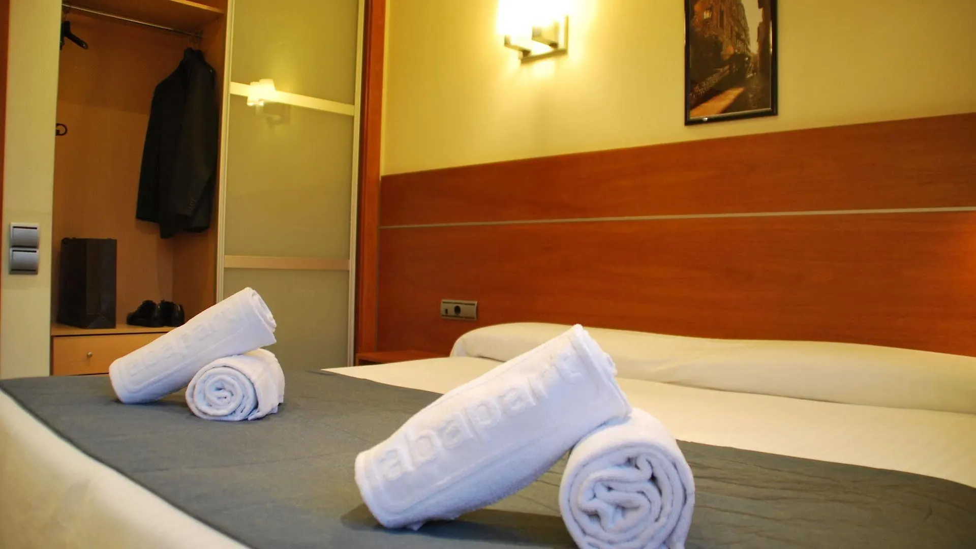 ** Aparthotel Apartaments Arago565 Barcelona Spain