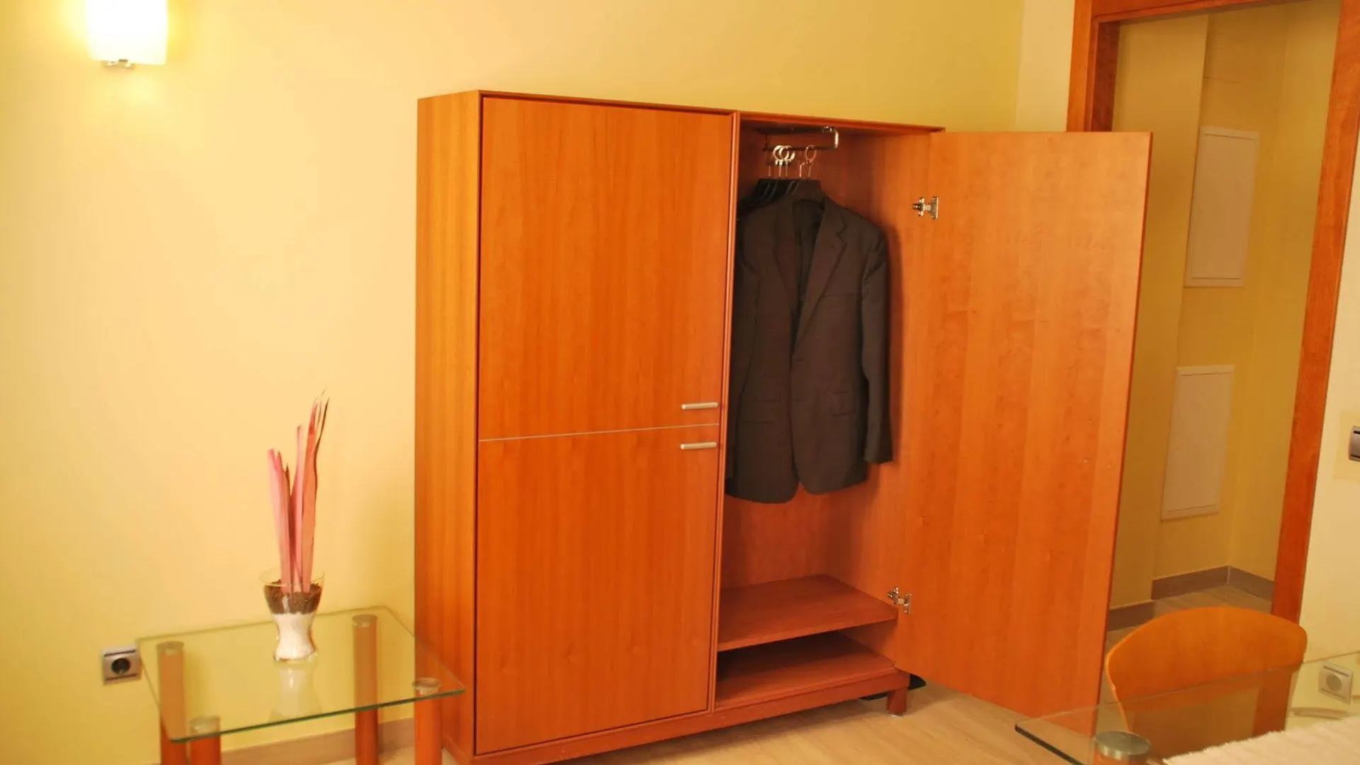Apartaments Arago565 Barcelona 2*,