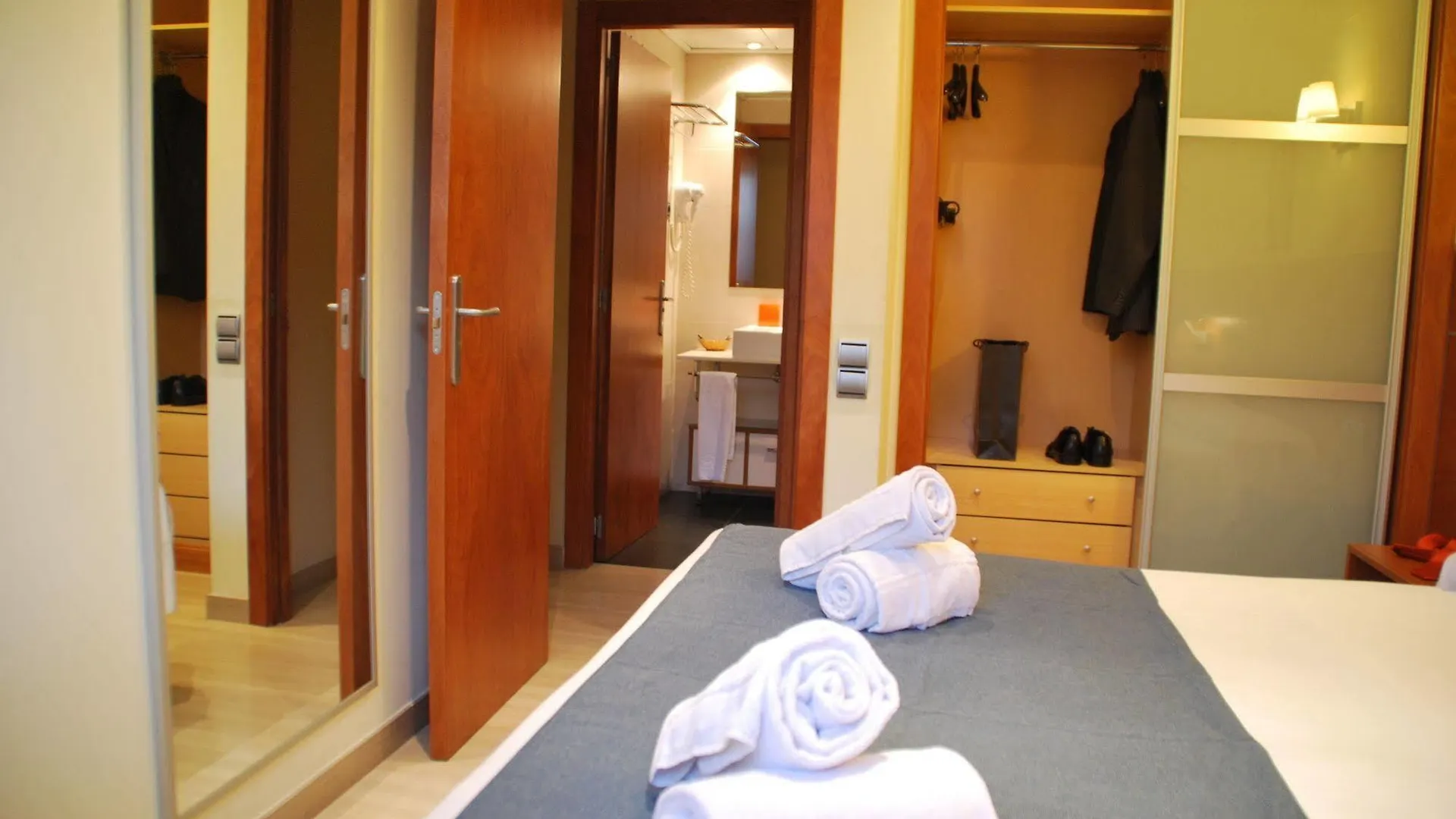Apartaments Arago565 Barcelona Spain